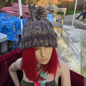 D&Y Brown Knit Pom Beanie Hat One Size Winter Chunky Ribbed NWT